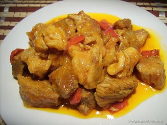Гуляш из куриного филе