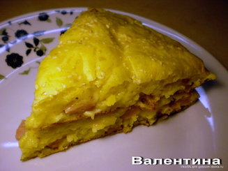 "Сыроколбасный" пирог