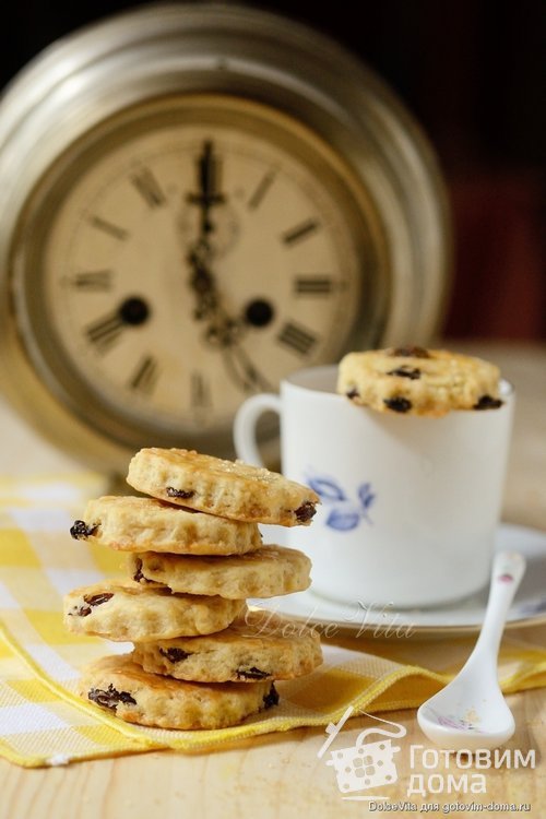 Печенье с изюмом и правила английского чаепития