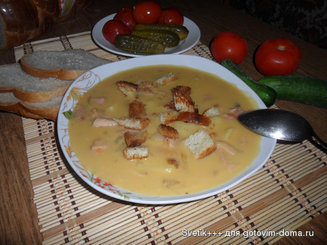 Суп гороховый с копчеными ребрышками
