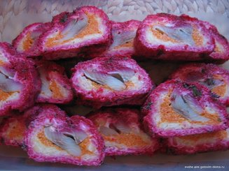 Салат-рулет "Селёдка под шубкой"