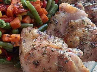 Запеченные куриные бедрышки с тимьяном и оливковым маслом