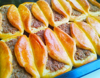 Турецкие пирожки с фаршем в духовке
