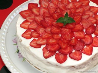Пирожные с клубникой