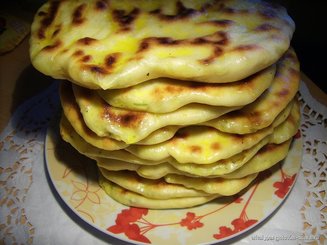 Хачапури с сыром и вареным яйцом: необычно, вкусно, недорого