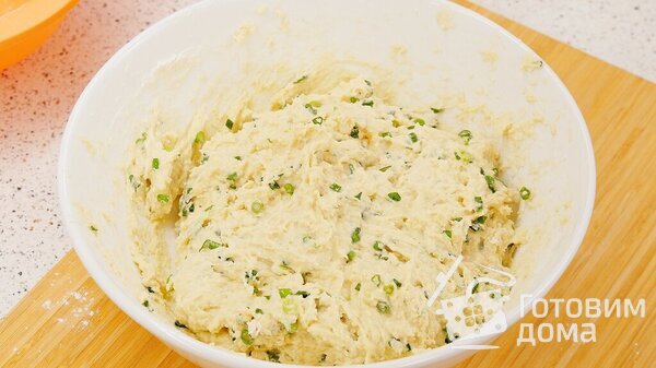 Картофельные лепёшки жареные на сковороде: вкуснятина на основе картофельного пюре с луком фото к рецепту 8