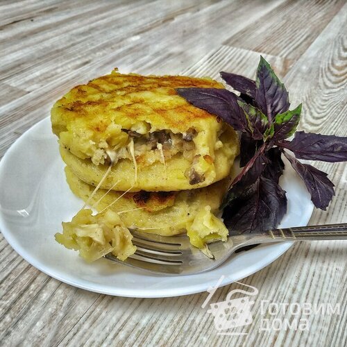 Картофельные зразы • Картофельные пирожки с грибами