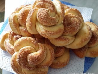 Имбирные булочки-розочки с корицей