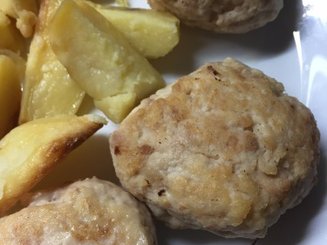 Куриные котлеты с яблоком