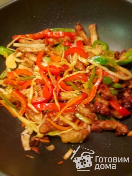 Китайская лапша со свининой и овощами фото к рецепту 3