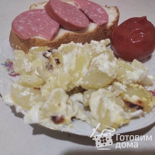 Картошка в духовке со сметаной