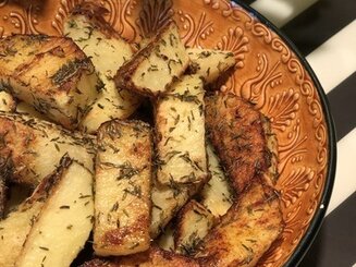 Картофель, запеченный с тимьяном