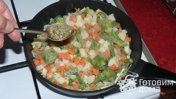 Замороженные овощи на сковороде фото к рецепту 3