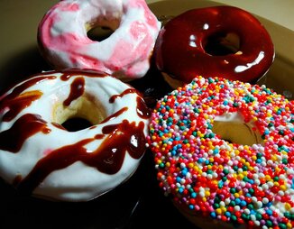 Пончики с глазурью Dunkin Donuts без дрожжей