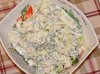 Овощной салат с яблоком и горошком