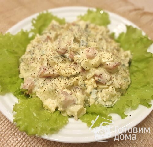 Американский салат с авокадо и помидорами