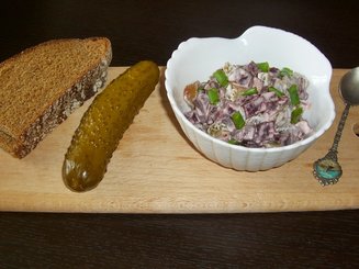 Салат из свеклы и огурцов