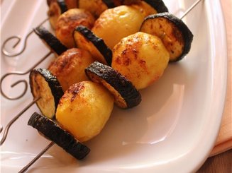 Шашлычки из картофеля и цуккини
