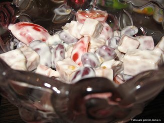 Салат фасолевый с мясом.