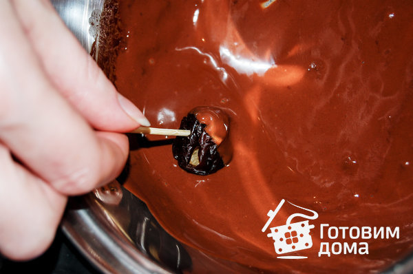 Чернослив с орехами в шоколаде фото к рецепту 1