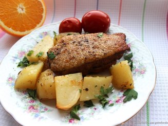 Филе утки, запеченное с картофелем в рукаве