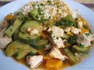 Мясное рагу с тыквой и цуккини