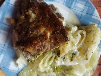 Капуста, запечённая в духовке с курочкой