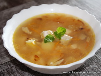 Чесночный суп с пшеном и грибами