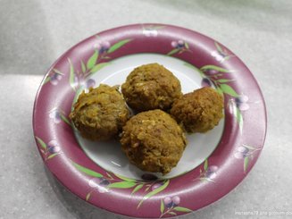 Кюфта  с картофельным пюре и розмарином