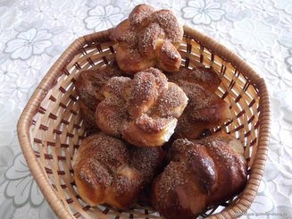 Имбирные булочки-розочки с корицей