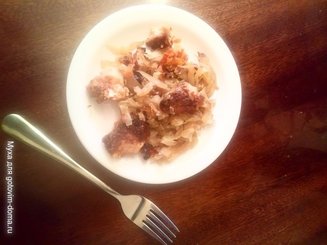 Свинина на капустной подушке