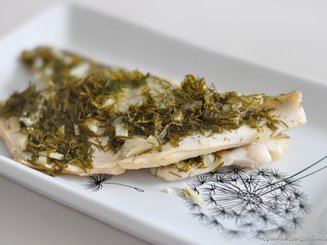 Запеченное рыбное филе с чесноком, петрушкой и орегано