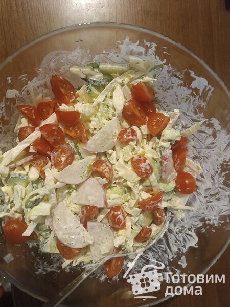 Салат с редиской, огурцом, капустой фото к рецепту 7