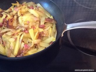 Картофель, жареный с беконом