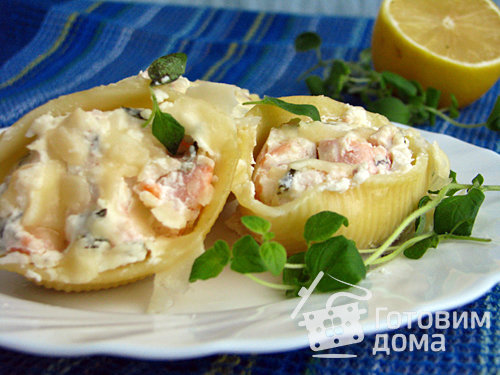 Ракушки с лососем и сырным кремом фото к рецепту 2