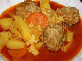 Юварлакя коккинисто (тефтели в соусе)