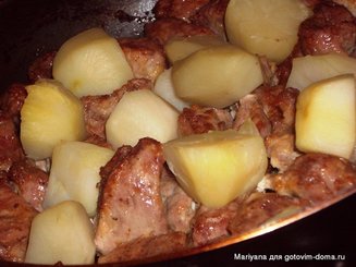 Мясо и картошка, запеченные по-домашнему
