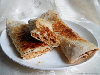 Яблочные рулетики из лаваша