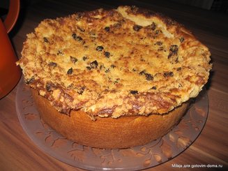 Яблочный пирог с  клюквенным штрейзелем