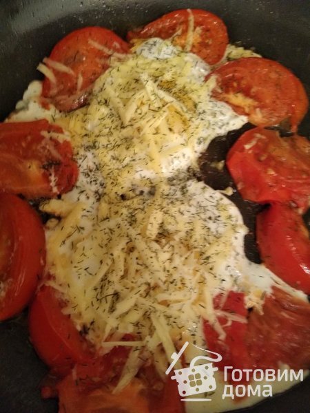 Вкусная глазунья с помидорами,чесноком и сыром фото к рецепту 4