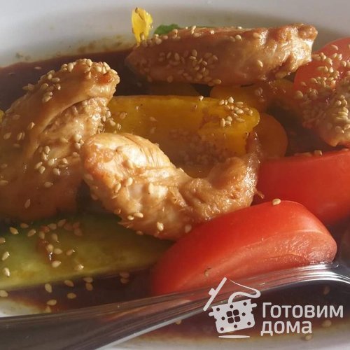 Тёплый салат с куриной грудкой