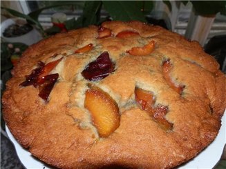 Кекс с карамелизированными нектаринами