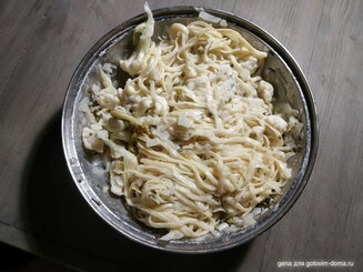 Паста со сметанным соусом и брокколи