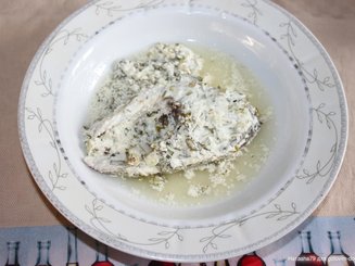 Запеченный судак со сметаной