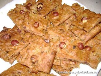 Печенье с финиками, грушами и орехами