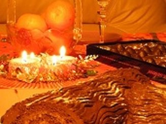 Шоколадный рулет "Рождественское полено"