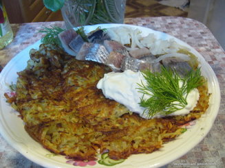 Картофельный рёсти с селедкой Matjes