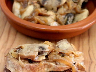 Эскабече из курицы с шампиньонами -Escabeche de Pollo con Champiñones