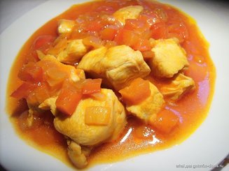 Гуляш из куриного филе