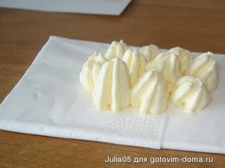 Крем из сливок (подходит для украшения тортов)